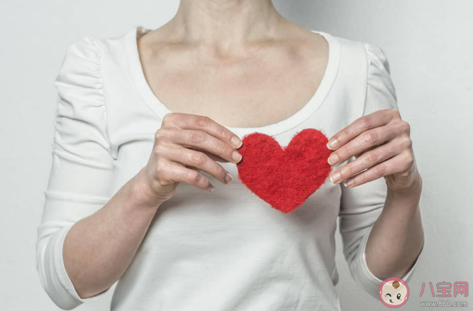 乳房大小会影响运动意愿吗 女生的乳房都要经历哪些阶段 乳房大小会影响运动意愿吗 女生的乳房都要经历哪些阶段