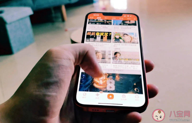 长期玩手机有哪些后遗症 长期玩手机带来哪些健康问题