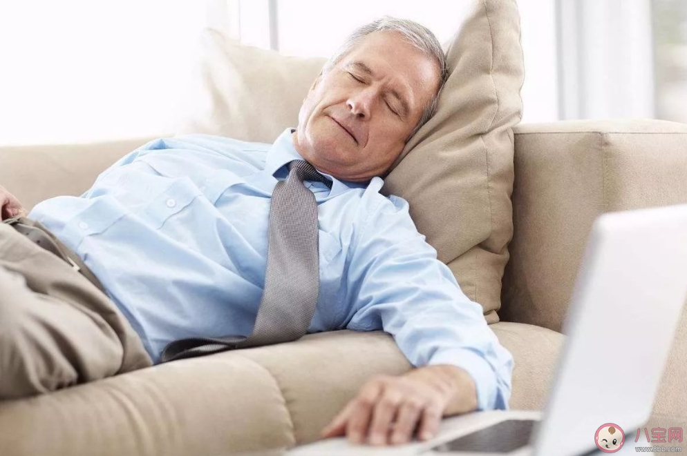 午睡之后为什么口干 感到口干舌燥该怎么办 午睡之后为什么口干 感到口干舌燥该怎么办