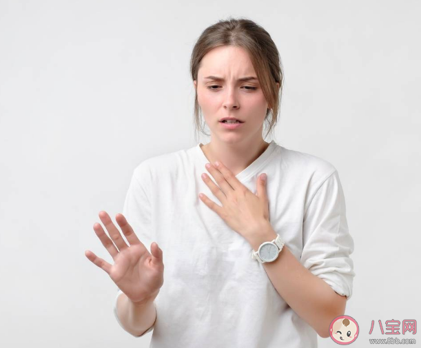 频繁清嗓子有什么危害 总是喜欢清嗓子是什么原因