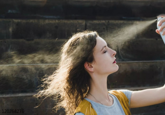 秋季为什么皮肤容易干燥发痒 秋季皮肤如何保持水嫩