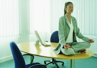 适合在办公室做的运动有什么 这些运动在办公室也能做