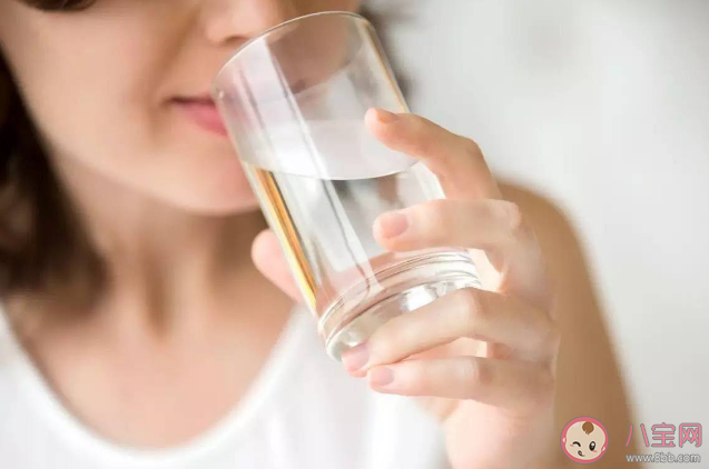 总觉得疲惫可能是身体缺水信号 身体6大信号提醒你缺水了