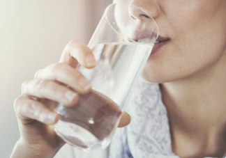 总觉得疲惫可能是身体缺水信号 身体6大信号提醒你缺水了