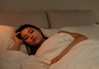 极度疲劳下人一次最多能睡多久 人太累了该怎么办