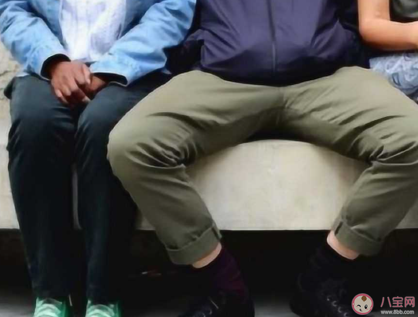 为什么说女生要分开腿坐 分开腿坐更健康吗