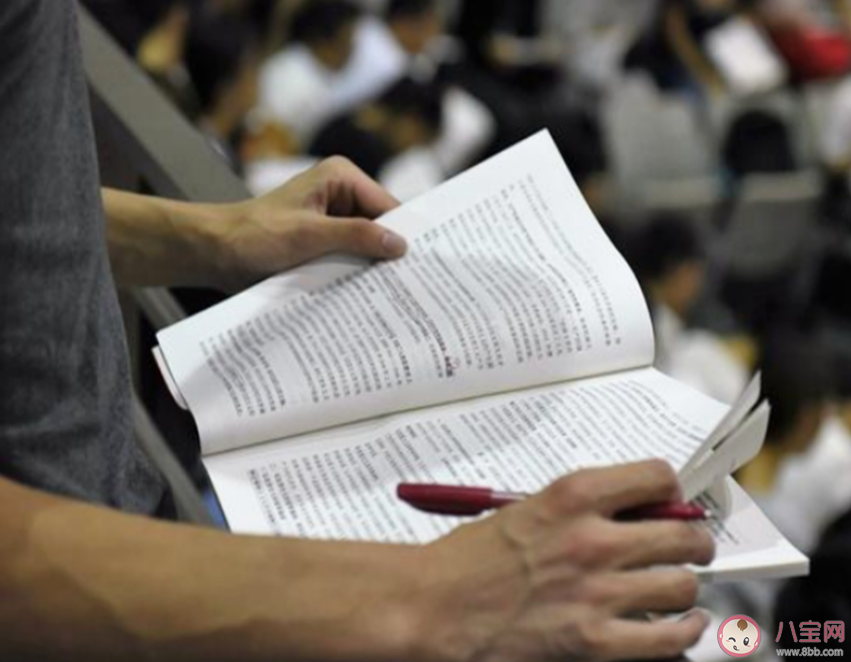 约两成考生选择逆向考研是怎么回事 年轻人为何热衷于考研