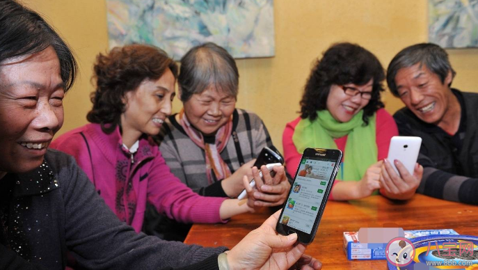 我的父母染上网瘾了怎么办 网瘾老人为什么越来越多