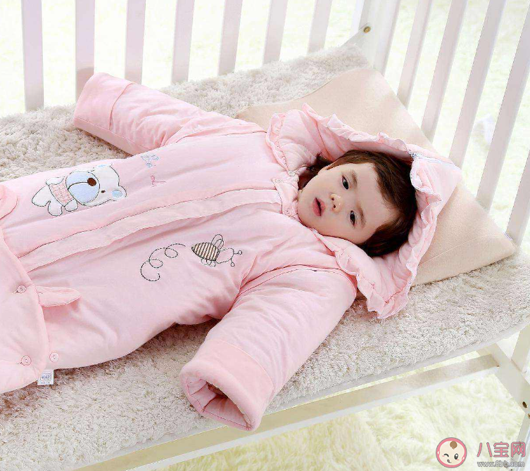 秋季宝宝怎样盖被才能不着凉 宝宝被子有哪些要求 秋季宝宝怎样盖被才能不着凉 宝宝被子有哪些要求