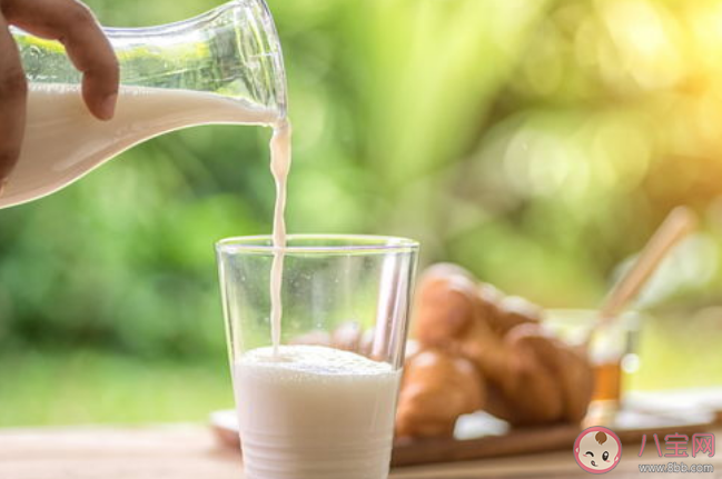 高钙奶更补钙吗 高钙奶真的那么好吗 高钙奶更补钙吗 高钙奶真的那么好吗