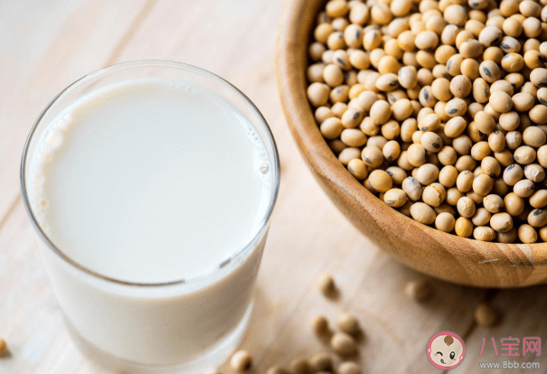 高钙奶更补钙吗 高钙奶真的那么好吗 高钙奶更补钙吗 高钙奶真的那么好吗