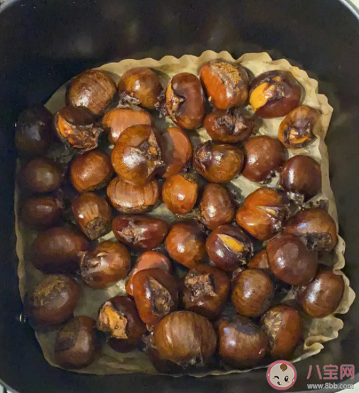 女子吃烤栗子被炸嘴肿得张不开 吃烤栗子要注意些什么 女子吃烤栗子被炸嘴肿得张不开 吃烤栗子要注意些什么