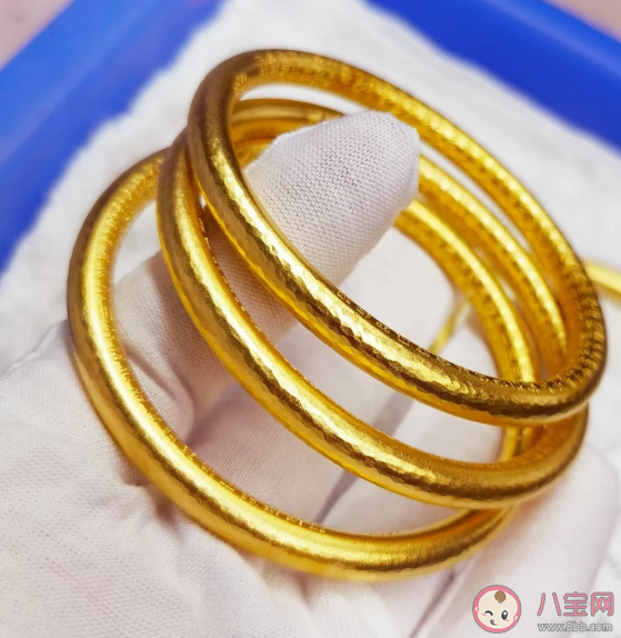 金价跌跌不休大金镯子还能安排吗 今年金价为什么创出历史新高 金价跌跌不休大金镯子还能安排吗 今年金价为什么创出历史新高