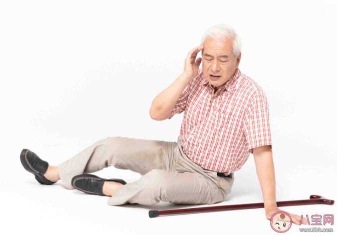 10月是最容易发生跌倒的月份 老年人跌倒为何能致命