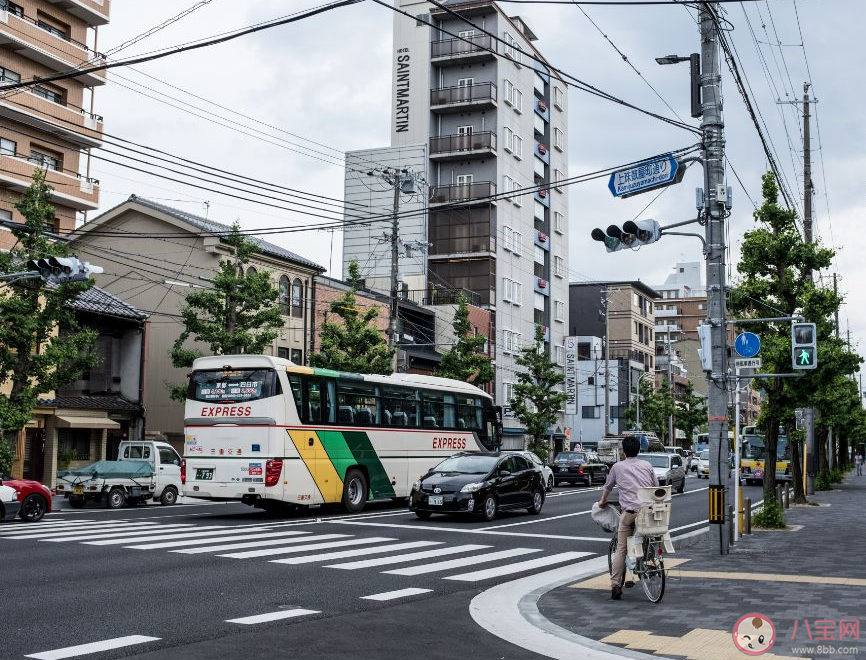 日本为什么有那么多电线杆 日本的电线杆为什么这么乱 日本为什么有那么多电线杆 日本的电线杆为什么这么乱
