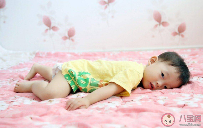 男宝穿小内裤会影响生殖器官发育吗 如何教宝宝穿内裤