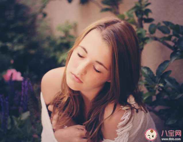 如何看待亲密关系中的委屈感 在爱情中经常委屈自己会有什么影响 如何看待亲密关系中的委屈感 在爱情中经常委屈自己会有什么影响