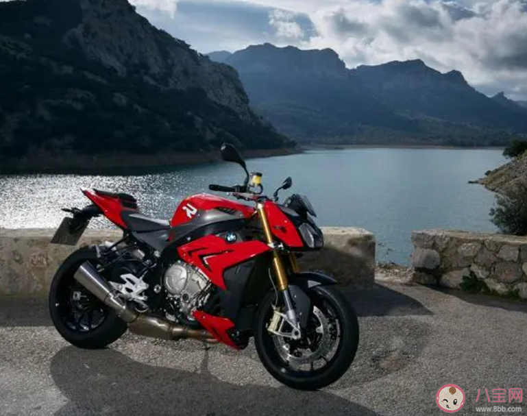 摩托车降价超10万元是怎么回事 摩托怎么卖不动了 摩托车降价超10万元是怎么回事 摩托怎么卖不动了