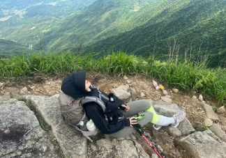 无痛爬山为何引争议 你会选择坐电梯爬山吗