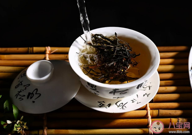 泡茶最好用什么茶具 不同的茶最好使用不同的茶具 泡茶最好用什么茶具 不同的茶最好使用不同的茶具