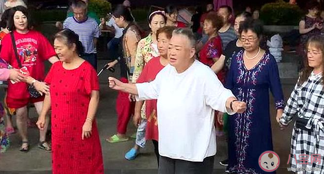年轻人的魔爪终于伸向了广场舞 广场舞适合年轻人吗