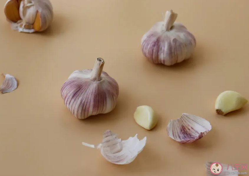 酸奶可以有效除蒜味吗 吃大蒜有什么好处 酸奶可以有效除蒜味吗 吃大蒜有什么好处