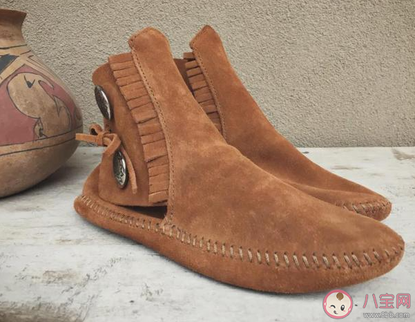 丑鞋频频翻红的原因是什么 资产为什么不爱中产鞋 丑鞋频频翻红的原因是什么 资产为什么不爱中产鞋