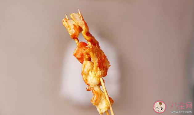 路边两元一串的里脊肉能吃吗 便宜的里脊肉是真的吗 路边两元一串的里脊肉能吃吗 便宜的里脊肉是真的吗