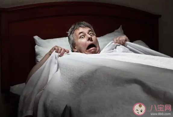 睡觉鬼压床了怎样快速醒来 鬼压床是怎么回事
