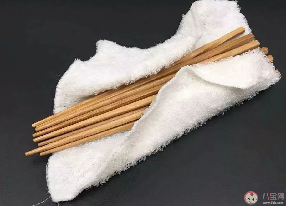 洗筷子来回搓反而残留细菌 筷子应该如何清洗 洗筷子来回搓反而残留细菌 筷子应该如何清洗
