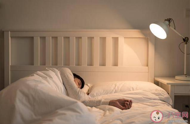 睡觉就能减体重和腰围吗 睡觉时能减肥吗