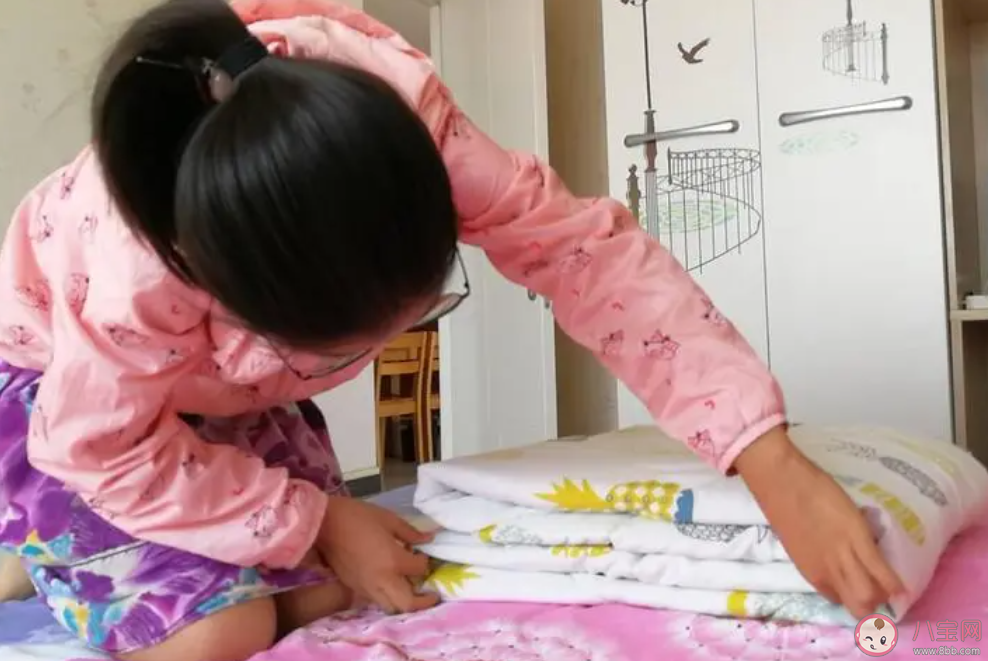 起床后立马叠被子不健康 每天必须要叠被子吗 起床后立马叠被子不健康 每天必须要叠被子吗