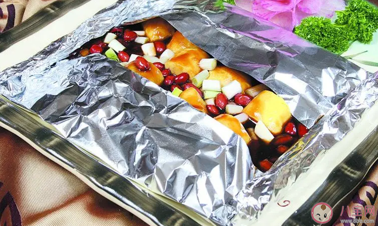 用锡箔纸或铝箔纸烧烤时最好不要加什么 蚂蚁庄园11月19日答案 用锡箔纸或铝箔纸烧烤时最好不要加什么 蚂蚁庄园11月19日答案