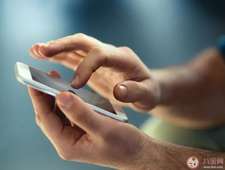 为什么总是无意识的刷手机 沉迷刷手机该怎么办 为什么总是无意识的刷手机 沉迷刷手机该怎么办