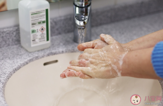 公厕里的哪些东西最好别碰 用公厕有哪些注意事项