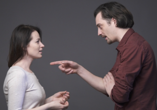 一吵架就不说话是沉默效应吗 吵架不说话了该怎么办