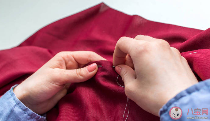 为什么缝补时用针在头皮划一下 现在还有人用针缝衣服吗 为什么缝补时用针在头皮划一下 现在还有人用针缝衣服吗