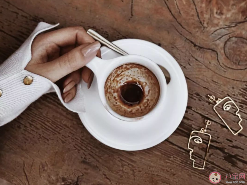 长期喝咖啡当心戒断综合征 长期喝咖啡的人都怎么样了 长期喝咖啡当心戒断综合征 长期喝咖啡的人都怎么样了