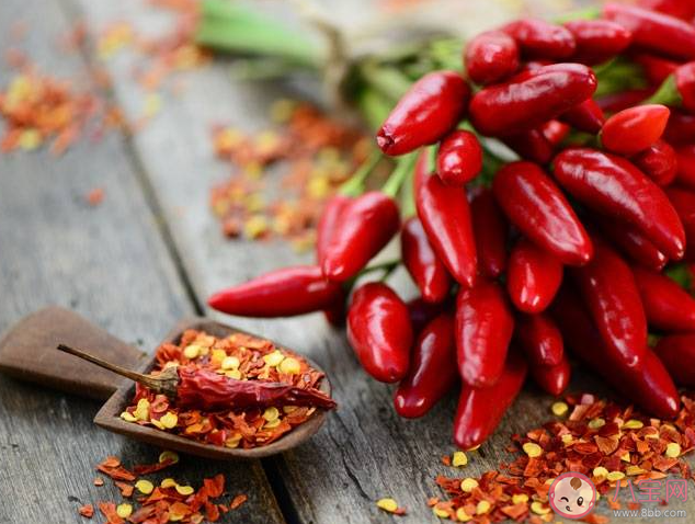 吃辣椒到底降血压还是升血压 长期吃辣和一点辣都不沾哪个更健康 吃辣椒到底降血压还是升血压 长期吃辣和一点辣都不沾哪个更健康