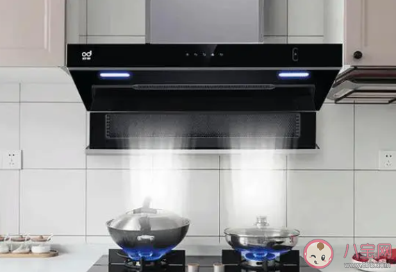 开油烟机到底要不要开窗 油烟机最好什么时候关 开油烟机到底要不要开窗 油烟机最好什么时候关