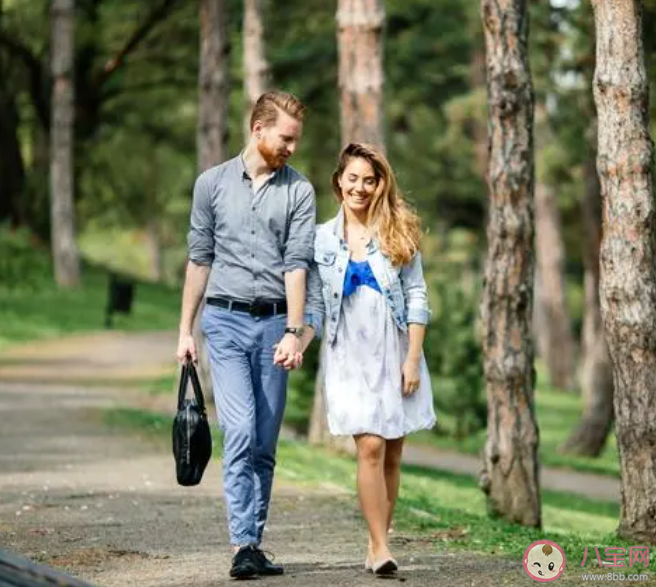 为什么说爱人是一面镜子 合格的爱人是怎样的 为什么说爱人是一面镜子 合格的爱人是怎样的