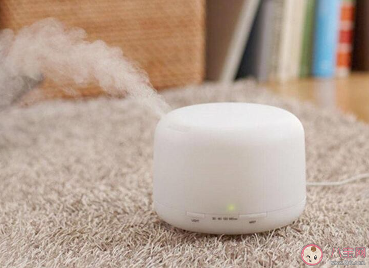 加湿器能在电脑旁边开吗 办公室加湿器如何选择 加湿器能在电脑旁边开吗 办公室加湿器如何选择