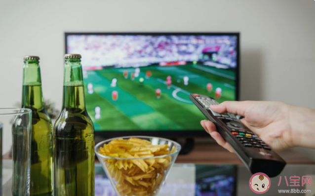 近九成用户希望电视像手机一样操作 为什么不爱看电视了 近九成用户希望电视像手机一样操作 为什么不爱看电视了