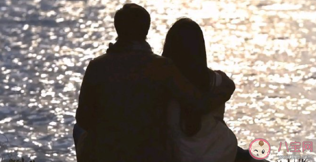 婚礼后半年没同房男子要求退彩礼 如何看待婚后拒绝同房 婚礼后半年没同房男子要求退彩礼 如何看待婚后拒绝同房