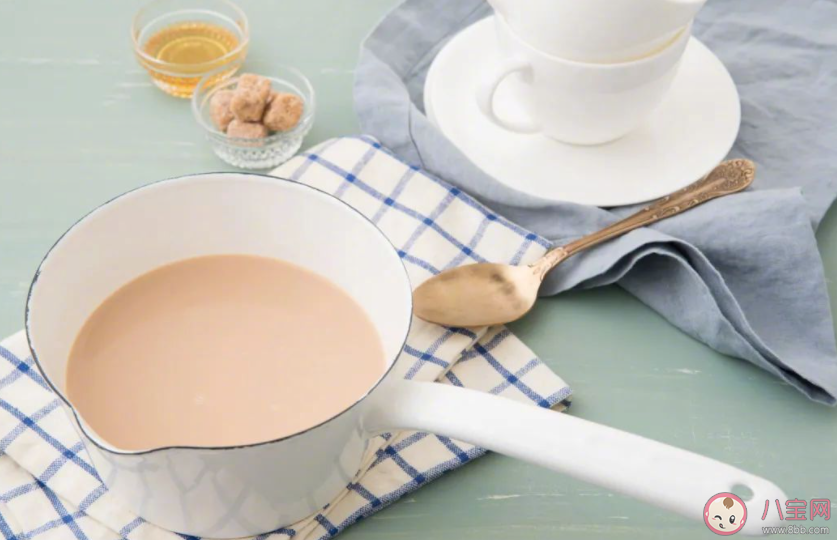 奶茶的咖啡因含量比咖啡还高吗 为什么不能经常喝奶茶 奶茶的咖啡因含量比咖啡还高吗 为什么不能经常喝奶茶