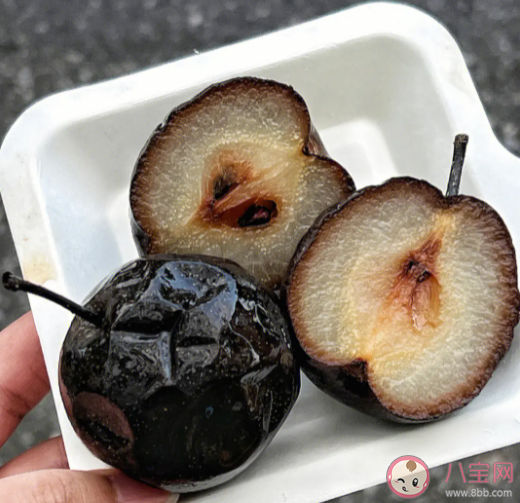 冻梨是什么时候吃的 冻梨吃了有什么好处 冻梨是什么时候吃的 冻梨吃了有什么好处