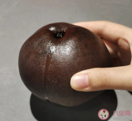 冻梨是什么时候吃的 冻梨吃了有什么好处 冻梨是什么时候吃的 冻梨吃了有什么好处