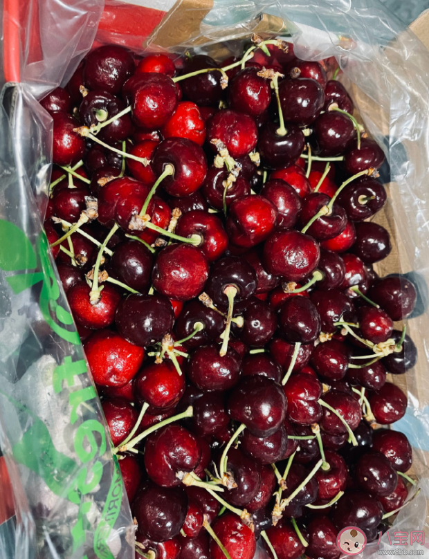 车厘子就是大号的樱桃吗 车厘子和樱桃有什么区别 车厘子就是大号的樱桃吗 车厘子和樱桃有什么区别