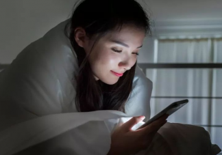 研究称晚睡比早睡动脉硬化风险高2倍 晚睡会带来哪些危害