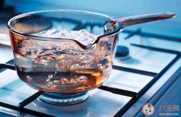 没盖杯盖的隔夜水不能喝吗 隔夜水喝了有什么影响 没盖杯盖的隔夜水不能喝吗 隔夜水喝了有什么影响